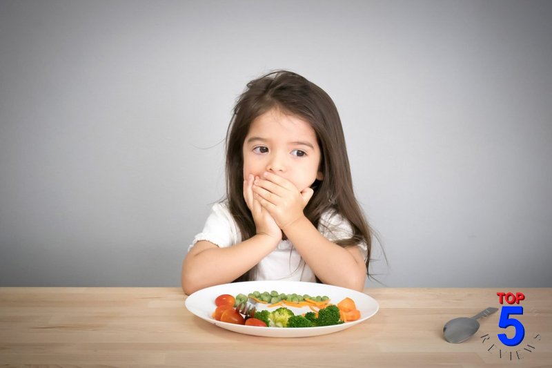 Tại sao trẻ biếng ăn